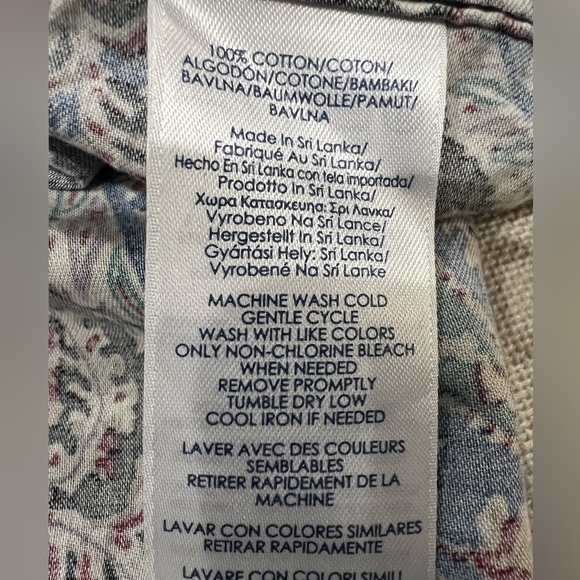 Chaps Women Button Down Non-Iron Shirt, size Small Preowned Good Conditi… - Picture 8 of 9